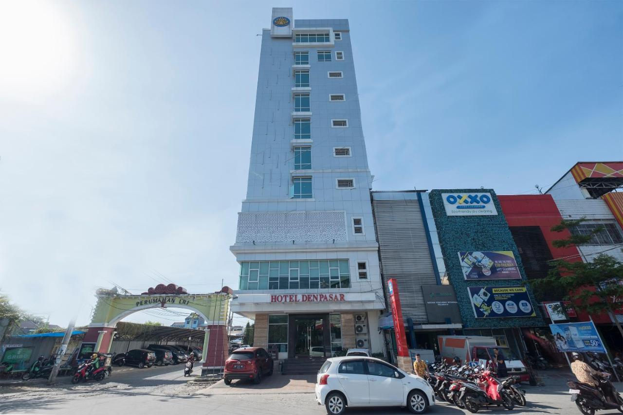 Oyo 1114 Hotel Denpasar Makassar Bagian luar foto